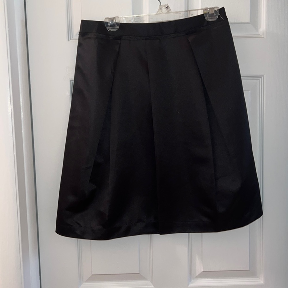Simply Vera Vera Wang Black Satin Skirt Sz 8 NWT